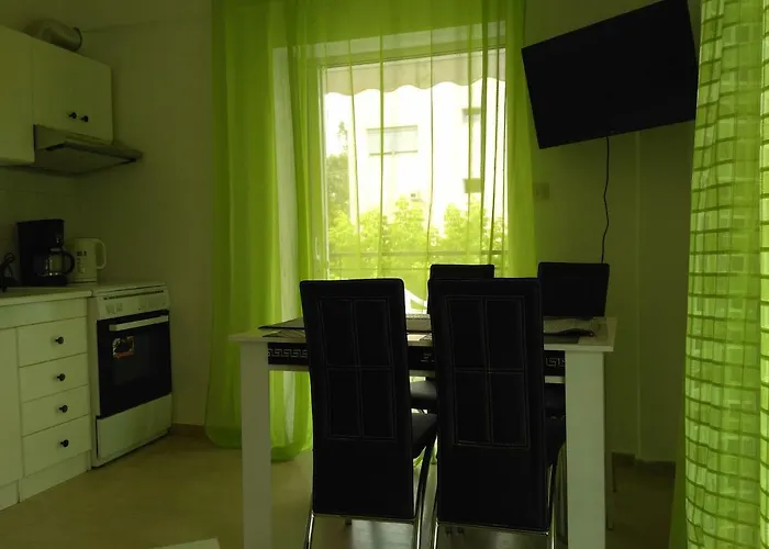 Cozy Apartment Peraia
